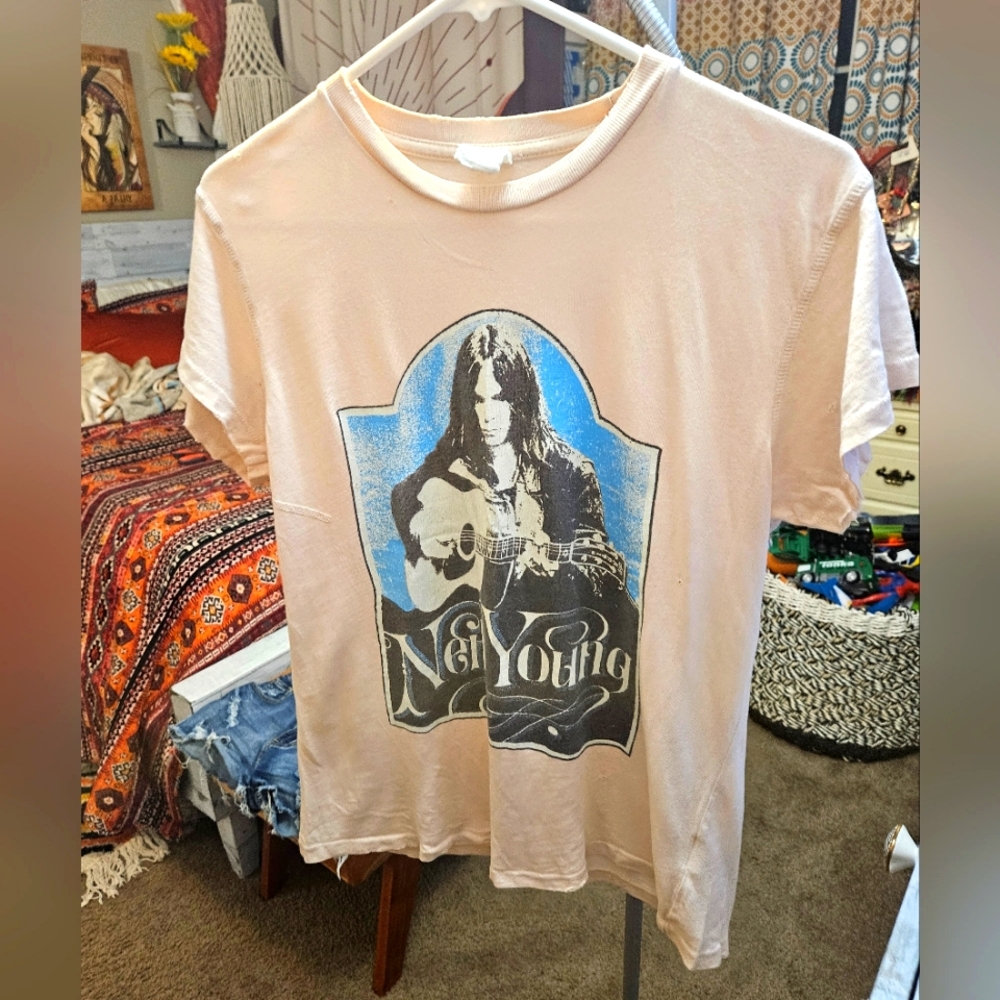 Madeworn neil young rare tee shirt 70 vibes